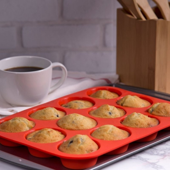 12 Cavity Silicone Muffin / Cupcake Mould