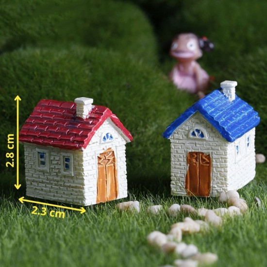Hut Miniature (Set of 3)