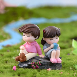 Cute Couple Miniature Figurines (Style 10)