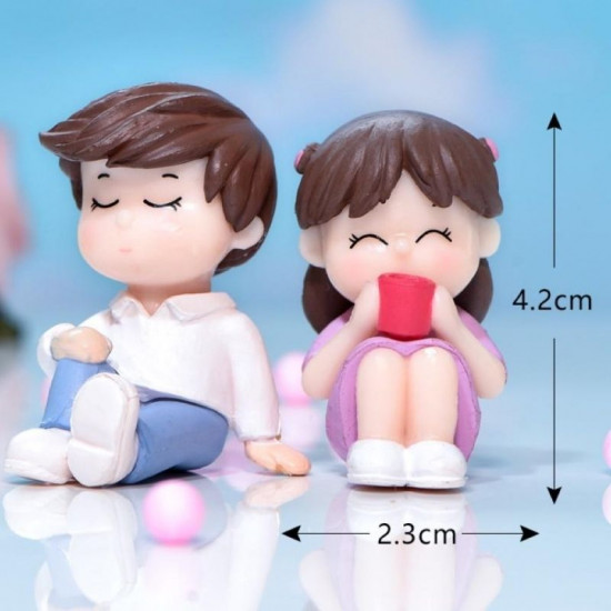 Cute Couple Miniature Figurines (Style 10)