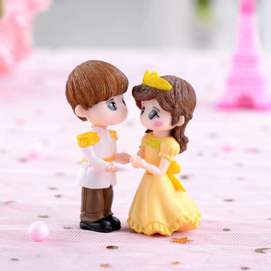 Cute Couple Miniature Figurines (Style 12)