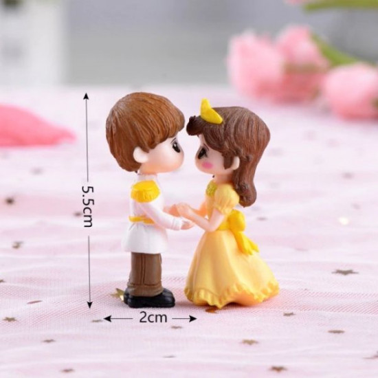 Cute Couple Miniature Figurines (Style 12)