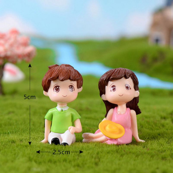 Cute Couple Miniature Figurines (Style 6)