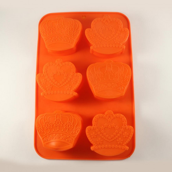 Crown Shaped Silicone Muffin Mould