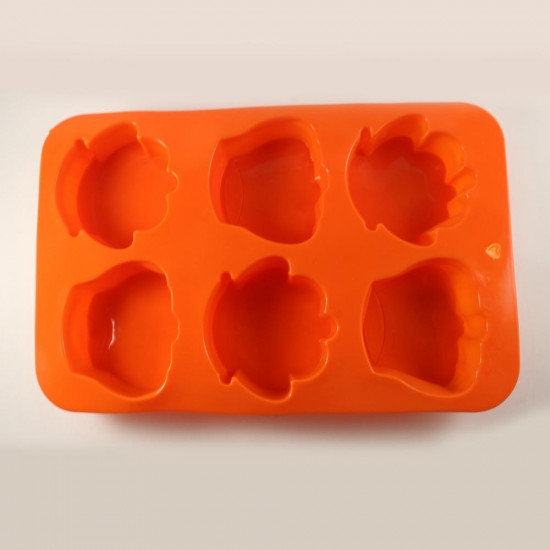 Crown Shaped Silicone Muffin Mould