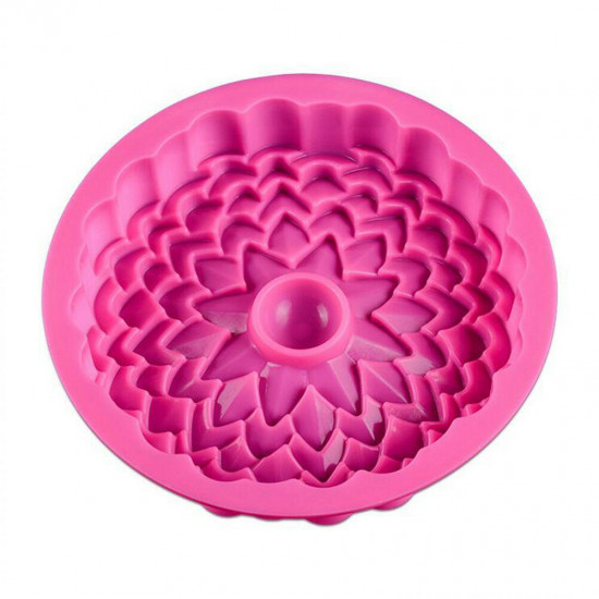 Chrysanthemum Flower Shape Silicone Cake Mould (Random Colour)