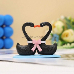 Black Swan Couple Miniature (Set of 2)