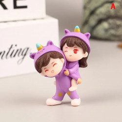 Cute Couple Miniature Figurines (Style 18)