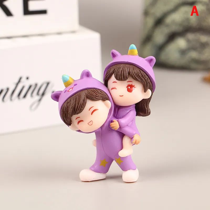 miniature couple dolls