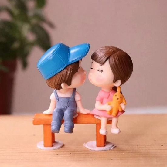 Cute Couple Miniature Figurines (Style 21)