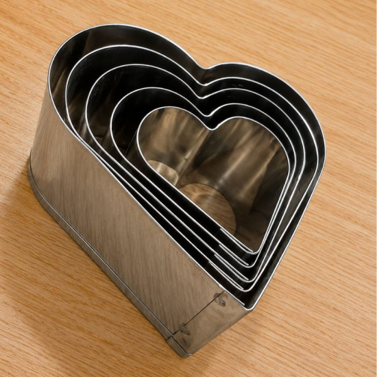 Heart Shape Stainless Steel Cookie Cutter (Set of 5)