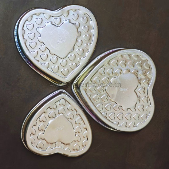 Heart Design Aluminium Cake Mould (Set of 3)