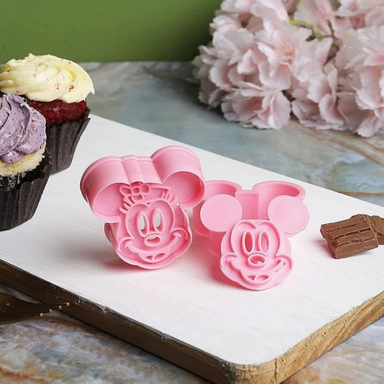 Mickey And Minnie Mouse Pull Press Cookie Cutter
