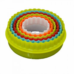 Multi Colour Round Shape Plastic Cookie Cutter - Set of 6 Pieces