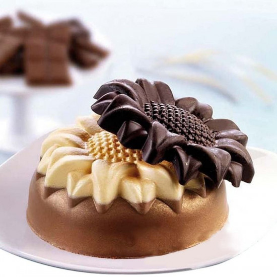 https://www.bakeshake.co.in/image/cache/catalog/products/silicone%20cake%20mould%20sunflower%202-550x550.jpg