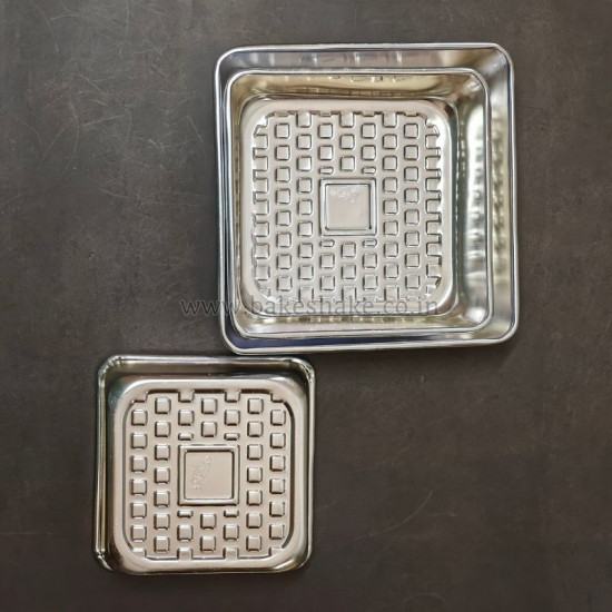 Square Design Aluminium Cake Mould (Set of 3)