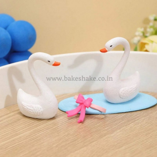 Pink Swan Couple Miniature (Set of 2) Pink Swan Couple Miniature (Set of 2)