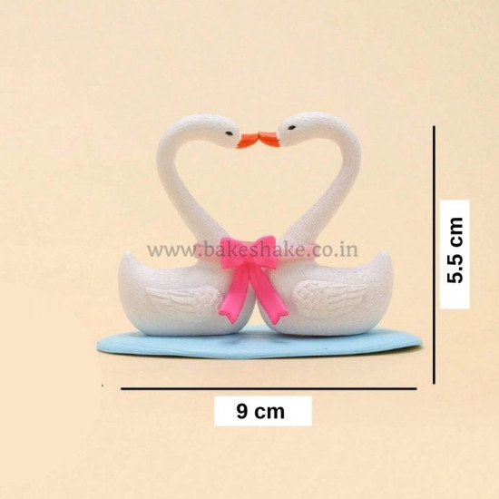 White Swan Couple Miniature (Set of 2)